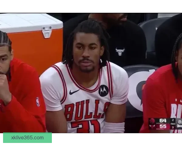 公牛主帅透露艾维训练中膝盖受伤 将于今日接受检查